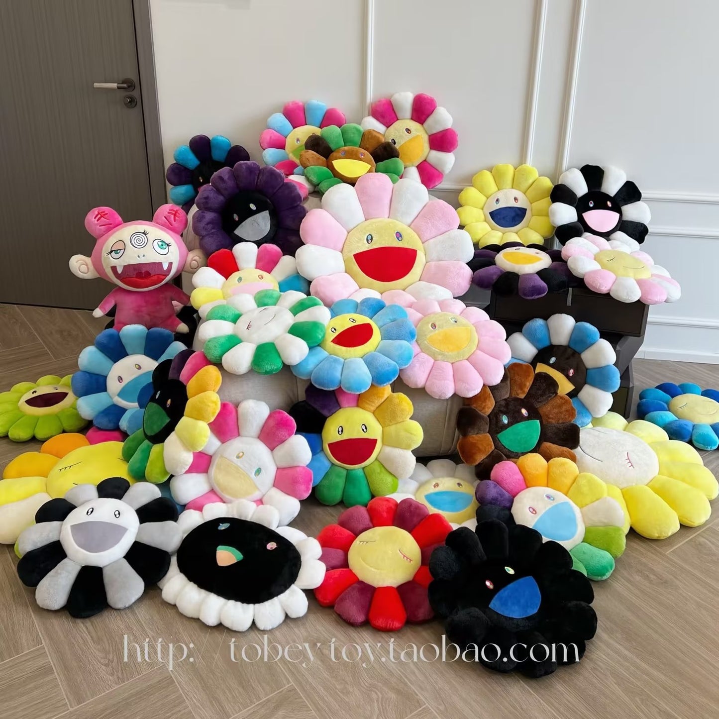 sun flower cushion pillow doll cushion floor mat home decoration plush toy star with the same style