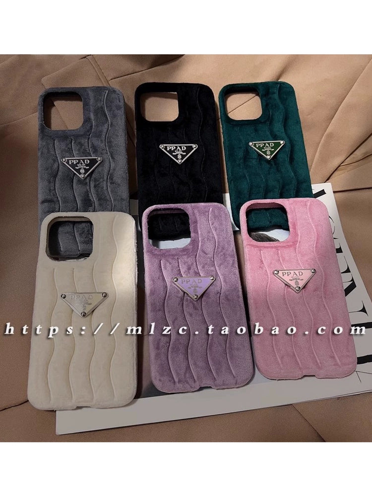 Autumn and winter luxury velvet lettering for apple 14/13promax phone case iPhone15 premium sense 12pro anti-drop soft shell 11 flannel cover 15promax tide girl